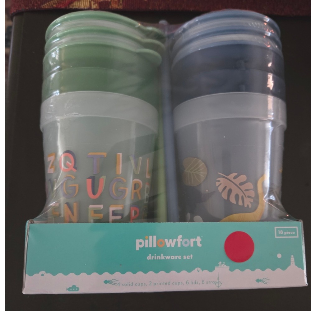 Pillowfort Drinkware Set 18 Piece Cups Lids Straws Kids Solid Printed‎